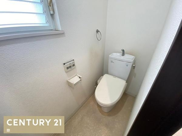 泉大津市板原町5丁目　中古戸建のトイレ