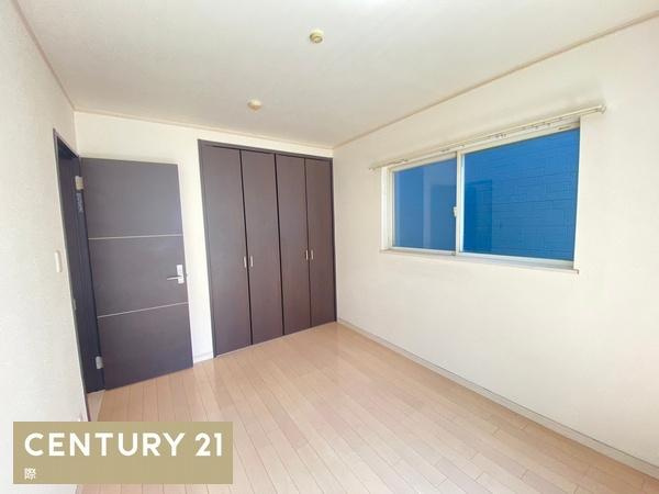 泉大津市板原町5丁目　中古戸建の洋室