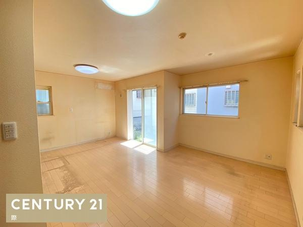 泉大津市板原町5丁目　中古戸建の居間・リビング