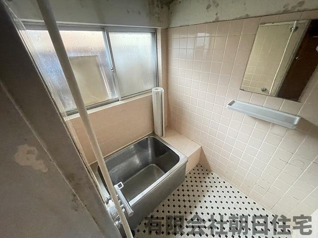 【浴室】 | 横浜町中古戸建 | お風呂です