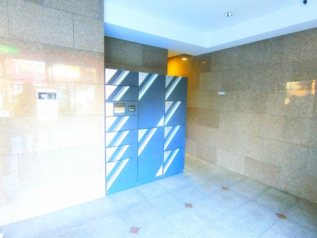 ひまわりコーポのエントランス