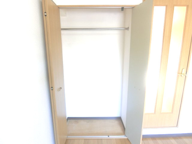 ひまわりコーポの収納|同物件別部屋イメージ写真
