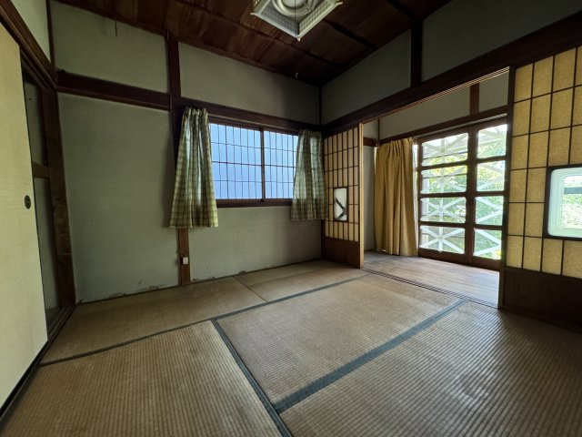 高知市新田町の和室|縁側に面した　帖東側和室