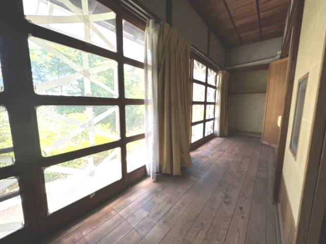 高知市新田町のその他共用部分|南向きの縁側