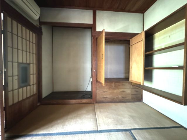 高知市新田町の収納|　帖和室の収納