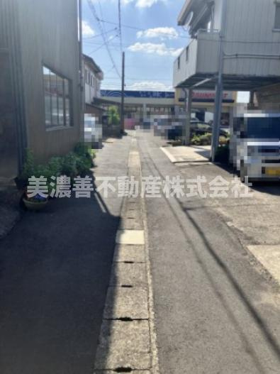 ６３２８２　岐阜市八代土地の前面道路含む現地写真