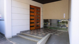 【エントランス】