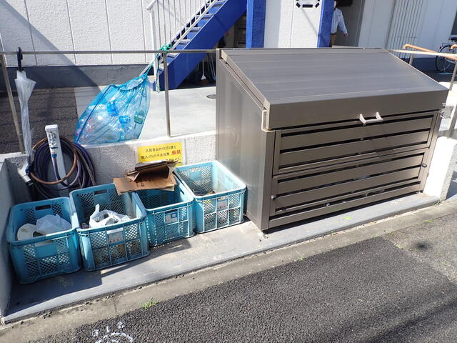 敷地内にゴミボックスあります。