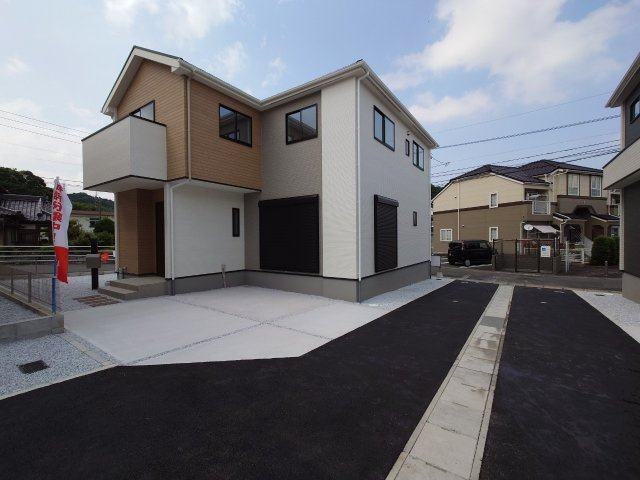 ケイアイ Fit－フィット－小倉南区高野3丁目1期　【小倉南区　新築戸建て】の駐車場|駐車スペースは2台可能♪　【小倉南区　新築戸建て】