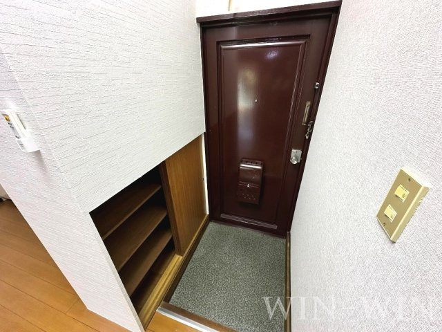 ハイツこみぞの玄関|イメージ（同建物内別部屋の写真です）