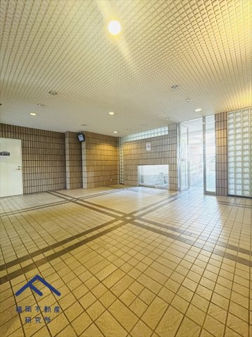 コスモ南福岡ウイングガーデンのエントランス