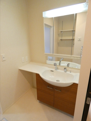 【洗面所】 | ミラカーサⅡ棟 | コンパクトで使いやすい洗面所