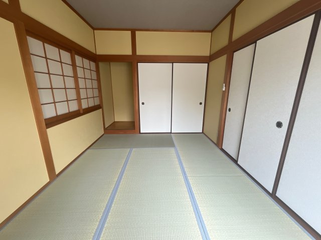 飾磨区阿成戸建の寝室