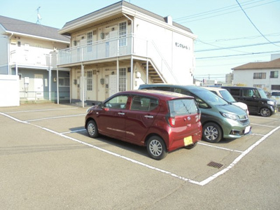 【駐車場】 | モンマルトル　Ｂ