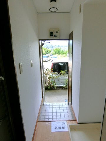 あすなろハイツの玄関