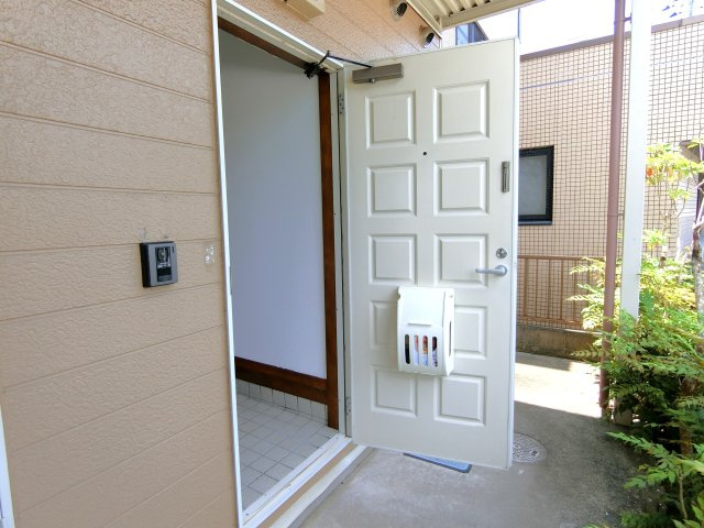 あすなろハイツの玄関