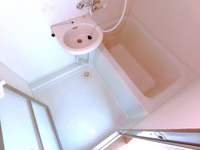 あすなろハイツの浴室