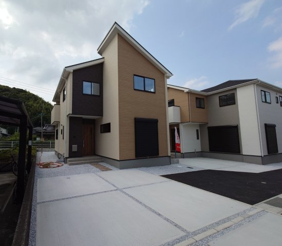 ケイアイ Fit－フィット－小倉南区高野3丁目1期　【小倉南区　新築戸建て】の駐車場|駐車スペースは2台可能♪【小倉南区　新築戸建て】