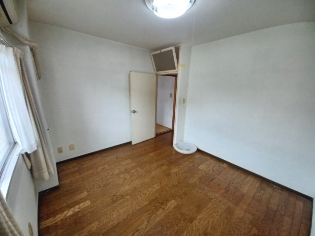 パークタウン五領第６団地 ５号棟（301号室）の洋室|洋室（５.５帖）