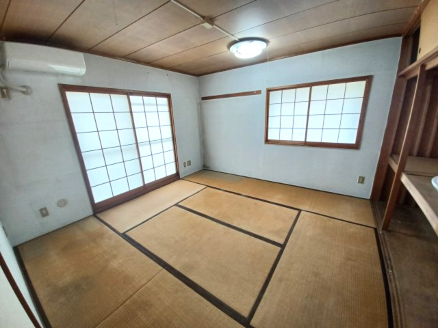 パークタウン五領第６団地 ５号棟（301号室）の和室|和室（８帖）