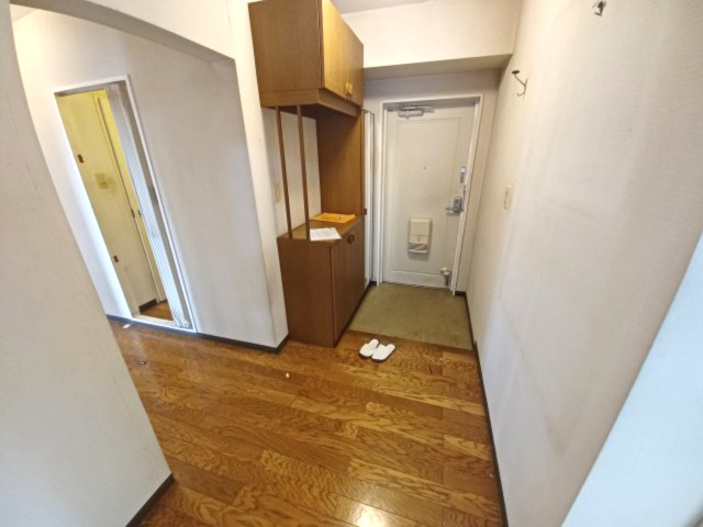 パークタウン五領第６団地 ５号棟（301号室）の玄関