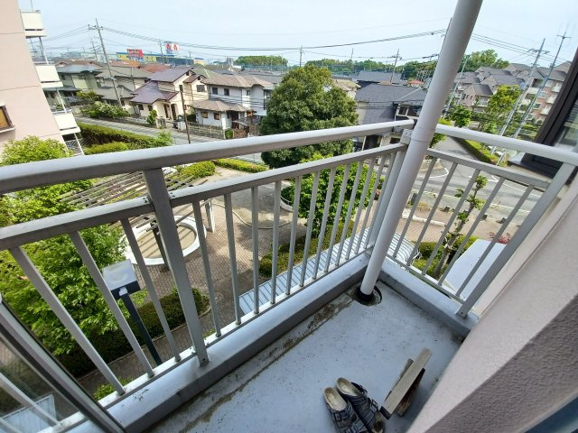 パークタウン五領第６団地 ５号棟（301号室）のバルコニー