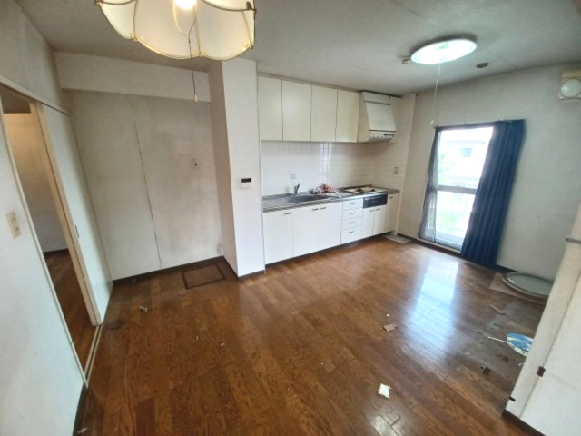 パークタウン五領第６団地 ５号棟（301号室）の居間・リビング