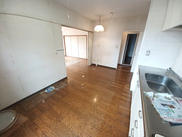 パークタウン五領第６団地 ５号棟（301号室）の居間・リビング