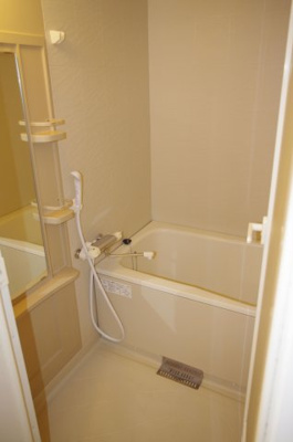 【浴室】 | レキシントン・スクエア桜坂 | 別号室の写真になります。現況優先。