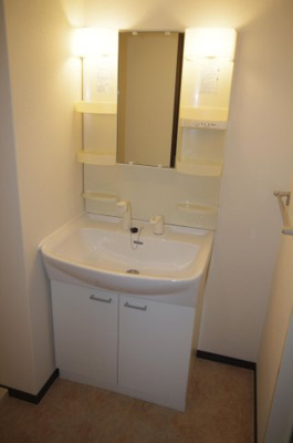 【洗面所】 | レキシントン・スクエア桜坂 | 別号室の写真になります。現況優先。