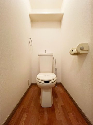 【トイレ】 | エリーナ高宮 | 別号室の写真になります。現況優先。