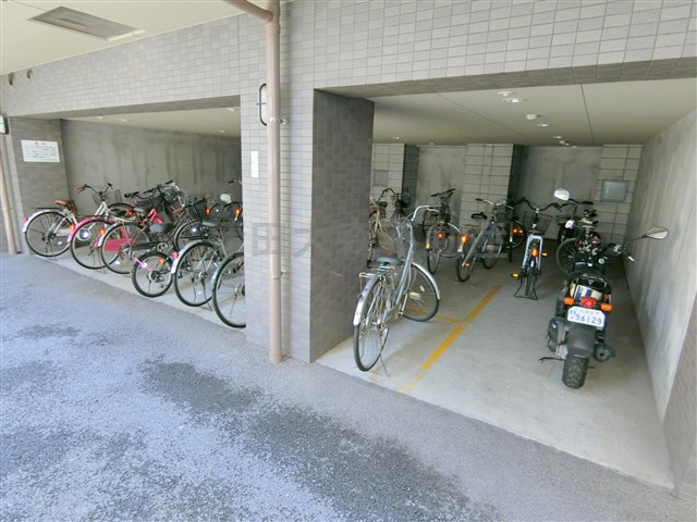 ルーブル蒲田参番館のその他共用部分|屋根付き駐輪場　1台無料
