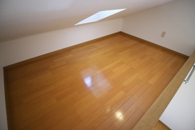 【洋室】 | ルミエール‧アン | 別号室の写真になります。現況優先。