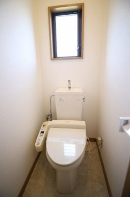 【トイレ】 | ルミエール‧アン | 別号室の写真になります。現況優先。