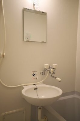 【洗面所】 | ドリームパレス別府 | 別号室の写真になります。現況優先。