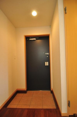 【玄関】 | イル‧グラッツィア博多駅前Ⅱ | 別号室の写真になります。現況優先。