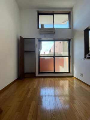 【玄関】 | アゼリア箱崎B | 別号室の写真になります。現況優先。