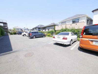 【駐車場】 | りぶいんしらゆり虹２