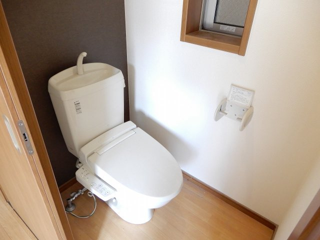 カーサ上中条のトイレ
