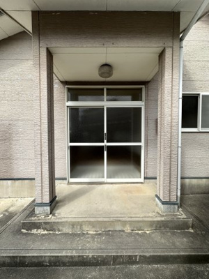 【エントランス】 | U様吉田テナント