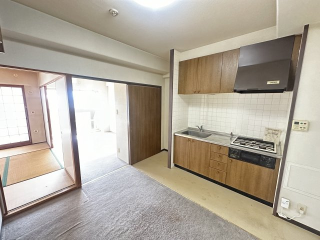 シャルマンフジ岩出のキッチン