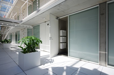 D-COURTのエントランス