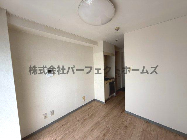 サンライズ枚方の洋室|コンパクトで使いやすい洋室です