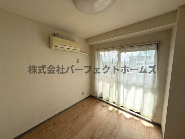 サンライズ枚方の居間・リビング|ゆったり過ごせる居間です