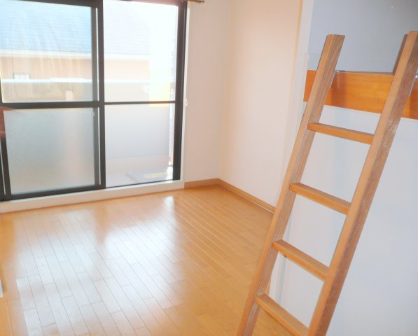 モアライフ北尾の居間・リビング