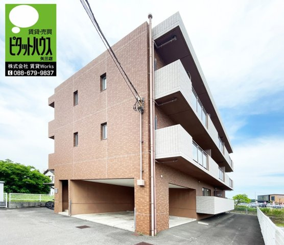 ブライト川内
