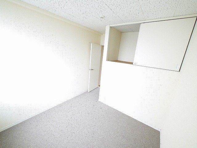レオパレスヴィラージュＢの洋室|スタンダードな洋室です