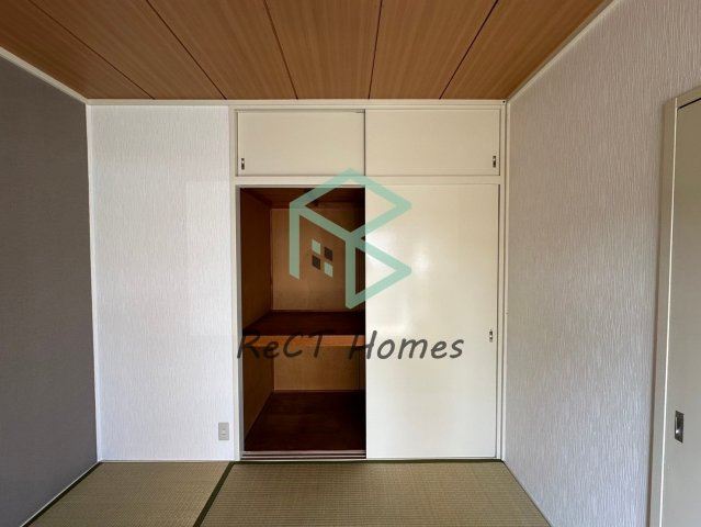 シャトー三木の玄関