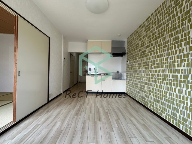 シャトー三木の居間・リビング