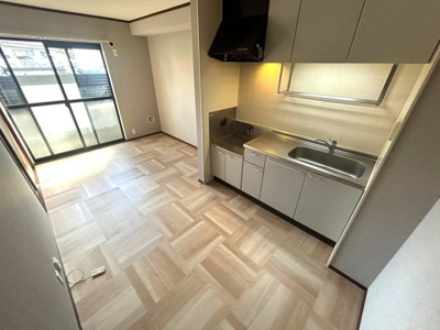 【居間・リビング】 | 新栄プロパティー古市Ⅱ